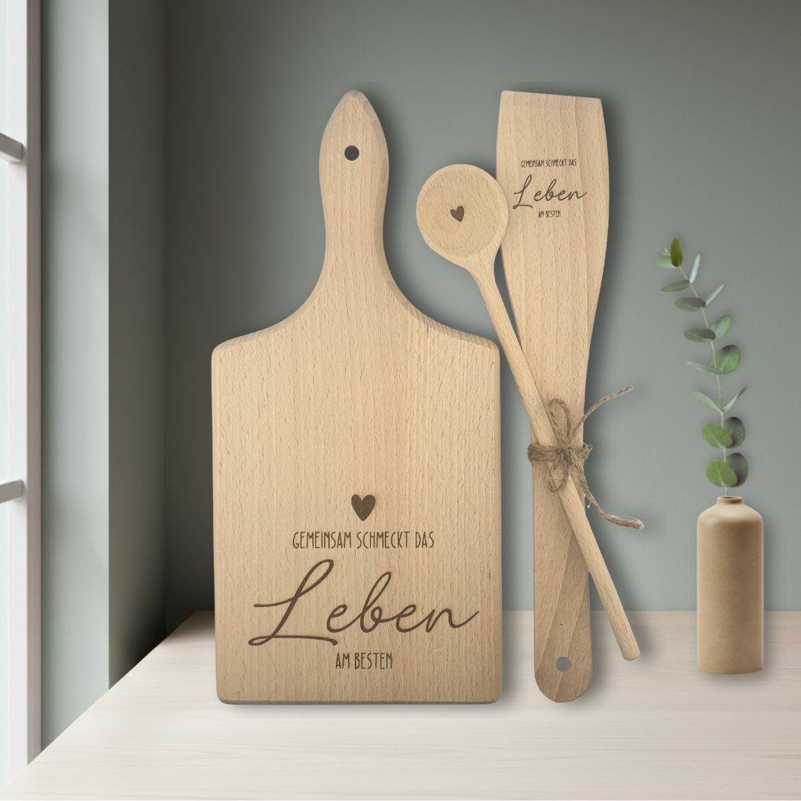 Küchen-Geschenkset aus Holz – Schneidebrett, Kochlöffel & Pfannenwender