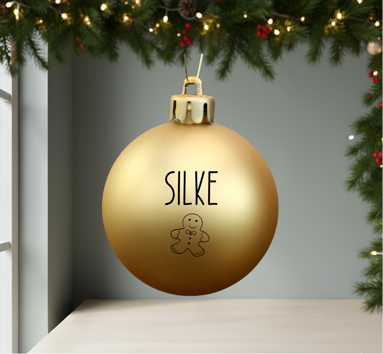 Personalisierte Christbaumkugel mit Name & optionalem Symbol – Geschenkidee zu Weihnachten